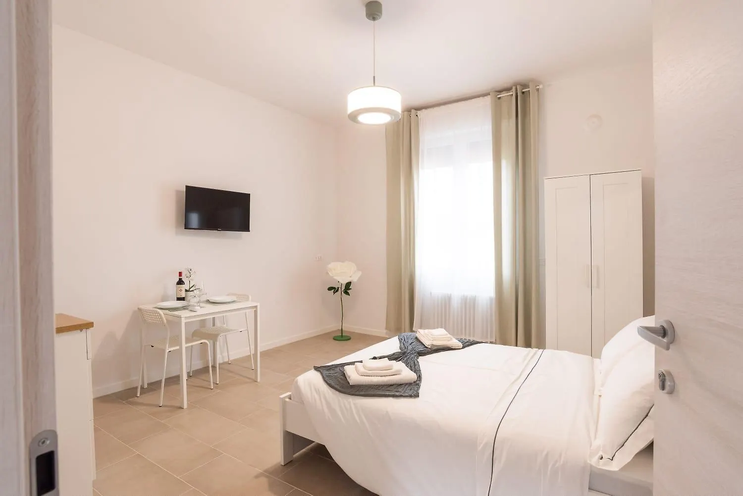 Mentana Guest House Parme