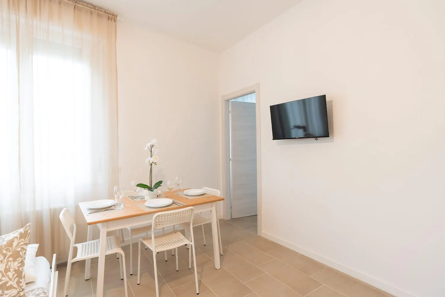 Mentana Guest House Parme
