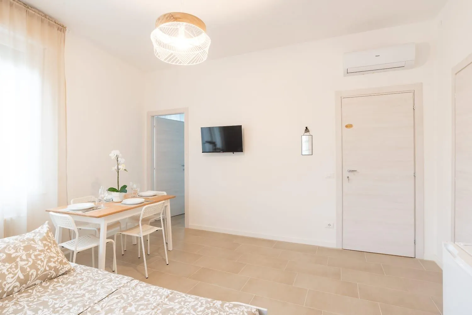 Mentana Guest House Parme